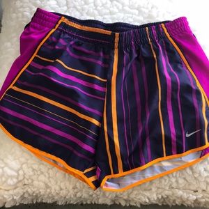 Women’s Nike dri-fit women’s medium running shorts